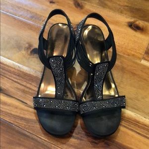 Black wedge shoes